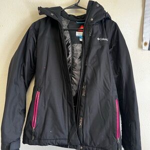 Columbia Black and Pink Ski Jacket Insulated Hooded Design